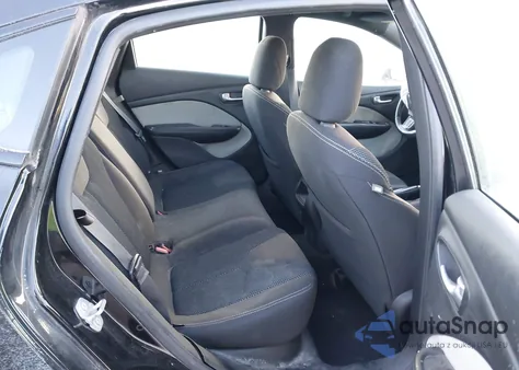 2015 Dodge Dart Sxt z USA, uszkodzony, nr VIN 1C3CDFBB6FD279432